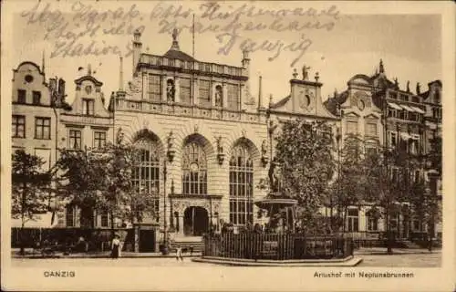 Ak Gdańsk Danzig, Artushof und Neptunsbrunnen