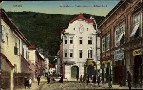 Ak Brașov Brassó Kronstadt Rumänien, Cerna Utca, Zwirngasse mit Nationalbank