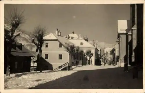 Foto Ak Sankt Johann im Pongau in Salzburg, Straßenpartie im Winter