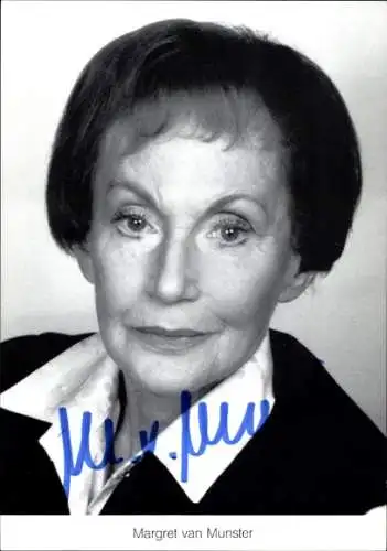 Ak Schauspielerin Margret van Munster, Portrait als Rosi Koch in Lindenstraße, Autogramm