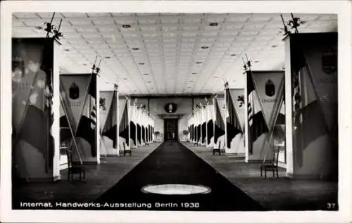 Ak Berlin, Internationale Handwerksausstellung 1938, Flaggen, Japan, Bulgarien, Ungarn