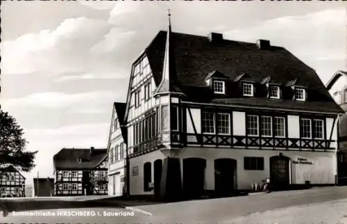 Ak Hirschberg Warstein im Sauerland, Sommerfrische, Ortspartie, Fachwerkhäuser