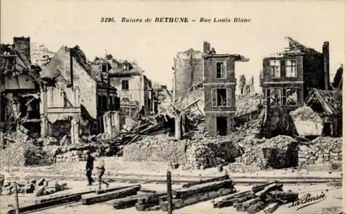 Ak Béthune Pas de Calais, Rue Louis Blanc, Ruines