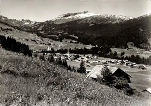 Ak Riezlern Mittelberg im Kleinwalsertal Vorarlberg, Gesamtansicht, Hoch Ifern