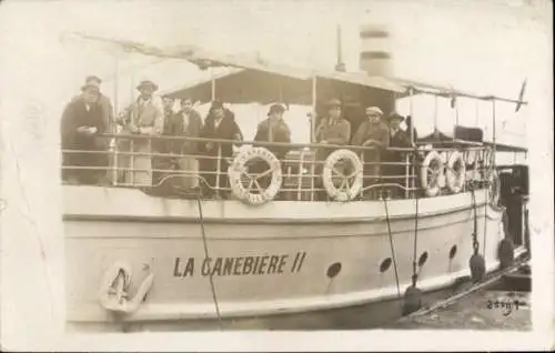 Foto Ak Dampfer La Canebiere II, Fahrgäste