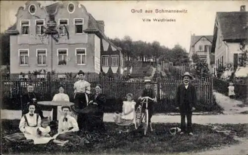 Ak Schmannewitz Dahlen in Sachsen, Villa Waldfrieden, Anwohner, Fahrrad, Hund