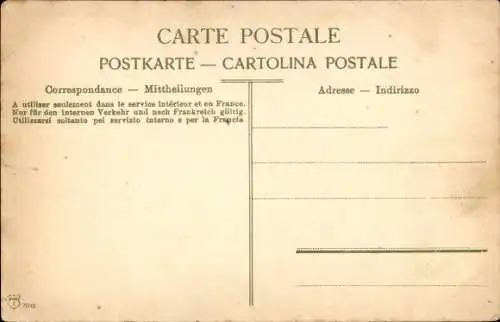 Ak Thun Kt. Bern Schweiz, Aarmündung, Frau in Tracht in Ruderboot