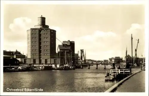 Ak Ostseebad Eckernförde, Teilansicht, Hafen