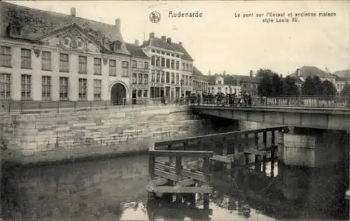 Ak Oudenaarde Audenarde Ostflandern, Le pont sur l'Escaut, ancienne maison style Louis XV