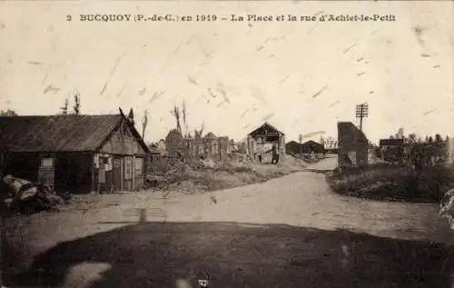 Ak Bucquoy Pas de Calais, Place, Rue d'Achiet le Petit