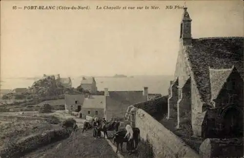 Ak Port Blanc Côtes d'Armor, Chapelle, vue sur la Mer