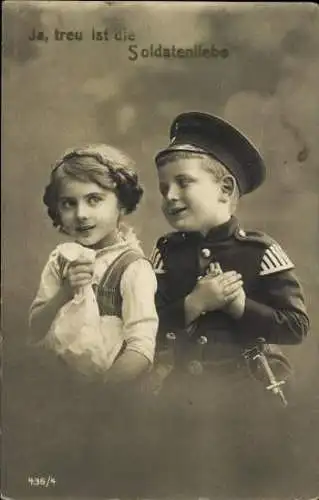 Set von 6 AK Mädchen und Junge, Junge in Uniform