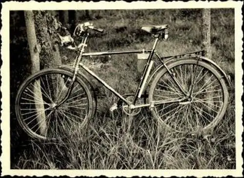 Set von 5 Fotos Fahrräder Junge mit einem Fahrrad