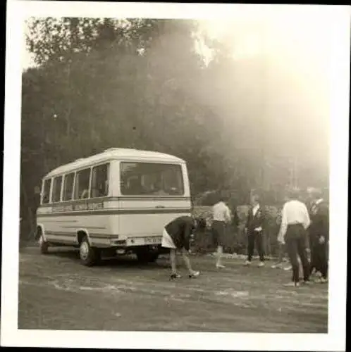 Set von 7 Fotos Busse LKW