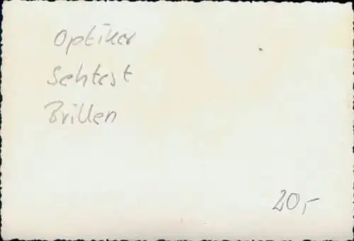 Foto Optiker, Brillengeschäft, Sehstest