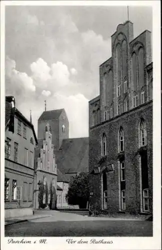 Ak Parchim in Mecklenburg, Vor dem Rathaus