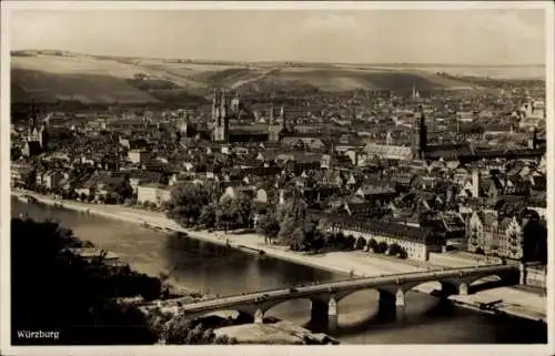 Ak Würzburg am Main Unterfranken, Gesamtansicht, Brücke