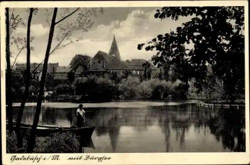 Ak Gadebusch in Mecklenburg, Stadtansicht mit Burgsee