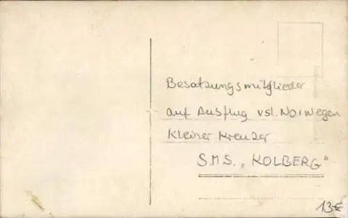 Foto Ak Besatzungsmitglieder, Kleiner Kreuzer S.M.S. Kolberg