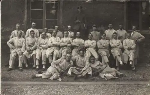Foto Ak Augsburg in Schwaben, Deutsche Soldaten im Lazarett, I WK