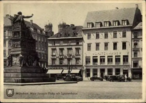 Ak München Bayern,  Max Joseph Platz mit Spatenhaus, Denkmal