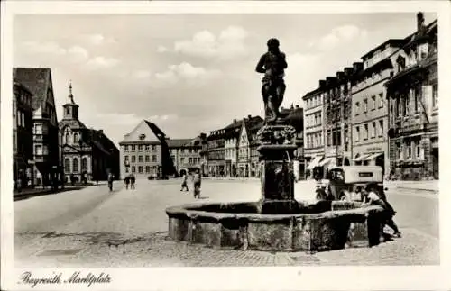 Ak Bayreuth Mittelfranken, Marktplatz, Brunnen