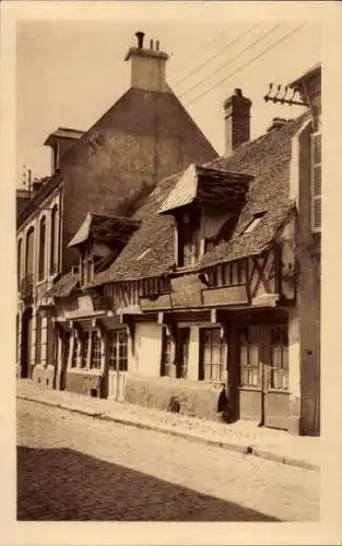 Ak Montreuil sur Mer Pas de Calais, Vieilles maisons a pans de bois