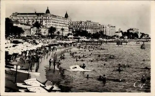 Ak Cannes Alpes Maritimes, Plage de la Croisette a l'haure du bain