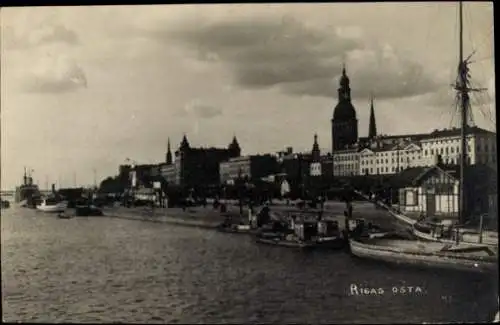 Ak Riga Lettland, Gesamtansicht, Hafen