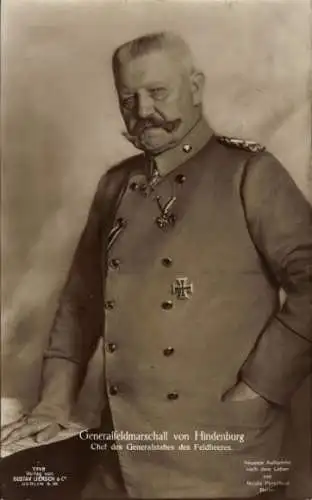 Ak Generalfeldmarschall Paul von Hindenburg, Portrait, Eisernes Kreuz