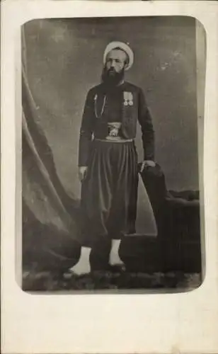 Foto Ak Arabischer Soldat in Uniform, Porträt