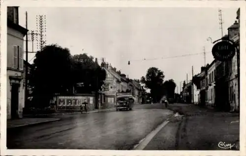 Ak Bonnieres sur Seine Yvelines, Avenue de la République