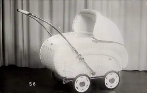 Foto Ak Kinderwagen, Puppenwagen