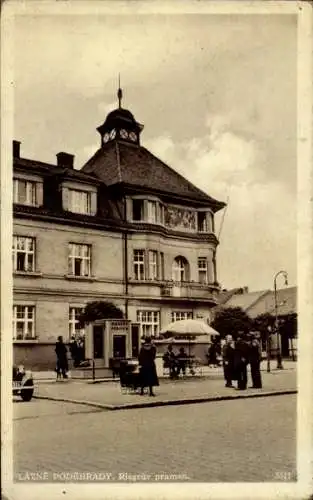 Ak Lázně Poděbrady Bad Podiebrad Region Mittelböhmen, Riegruv pramen