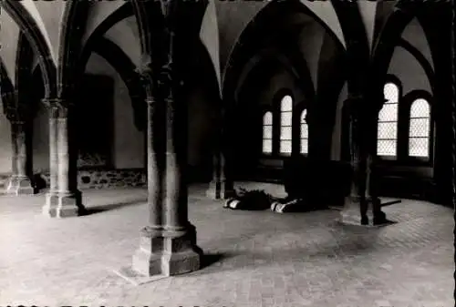 Ak Arnsburg Lich in Hessen, Kloster Arnsburg, Innenansicht