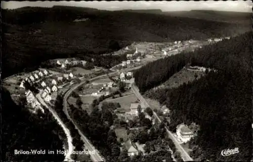 Ak Wald Brilon im Sauerland, Panorama, Fliegeraufnahme