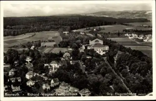 Ak Bayreuth in Oberfranken, Fliegeraufnahme, Richard-Wagner-Festspielhaus