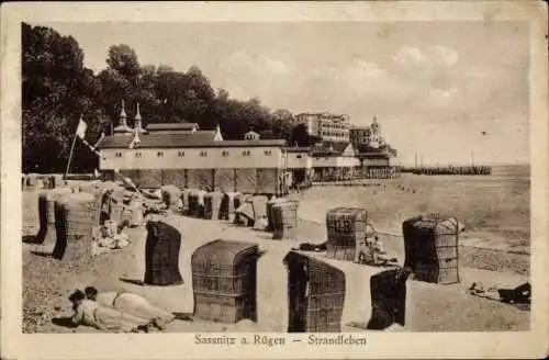 Ak Sassnitz auf Rügen, Strandleben, Strandkörbe