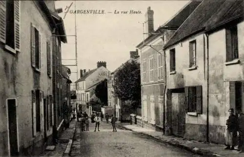 Ak Gargenville Yvelines, La Rue Haute