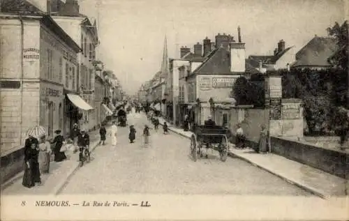 Ak Nemours Seine-et-Marne, Rue de Paris, Kutsche