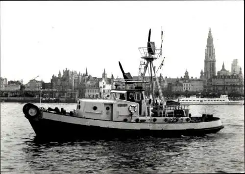 Foto Antwerpen, Schlepper im Hafen