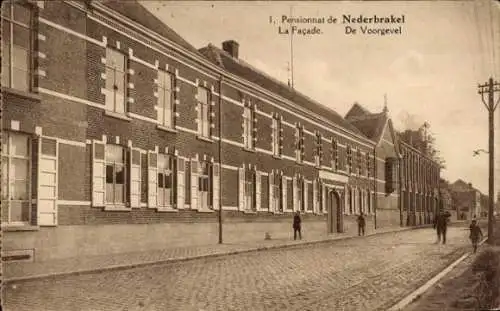 Ak Nederbrakel Ostflandern, Pensionnat, La Facade