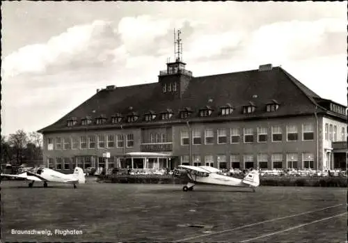 Ak Braunschweig in Niedersachsen, Flughafen, Flugzeuge, NWF