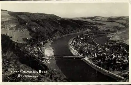 Ak Traben Trarbach an der Mosel, Totalansicht, Grevenburg