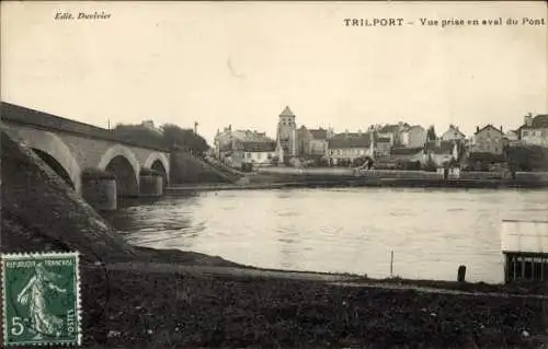 Ak Trilport Seine et Marne, Blick flussabwärts von der Brücke