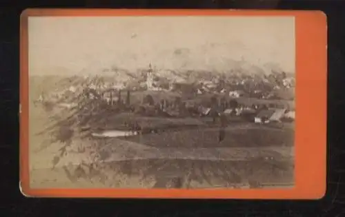 CdV Foto Bayern, unbekannter Ort mit Kirche, im Hintergrund die Berge