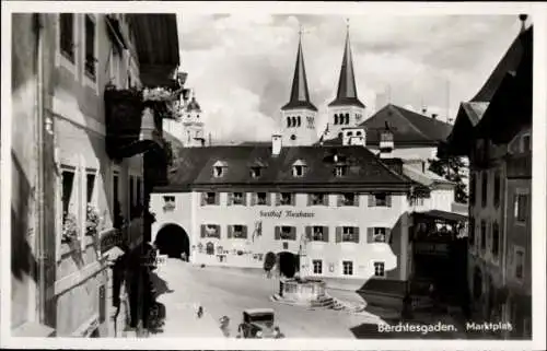 Ak Berchtesgaden in Oberbayern, Marktplatz, Kirchturm, Gasthof Neuhaus