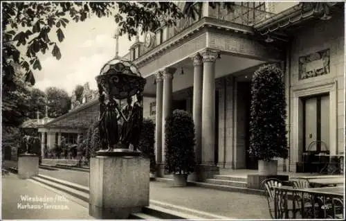 Ak Wiesbaden in Hessen, Kurhaus-Terrasse