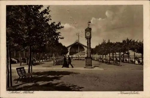 Ak Ostseebad Ahlbeck Heringsdorf auf Usedom, Konzertplatz, Uhr