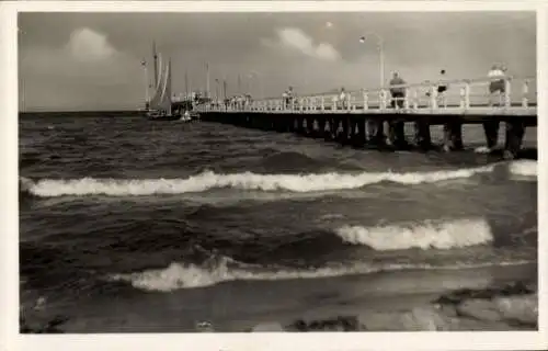 Ak Ostseebad Timmendorfer Strand, Seebrücke, Segelboot